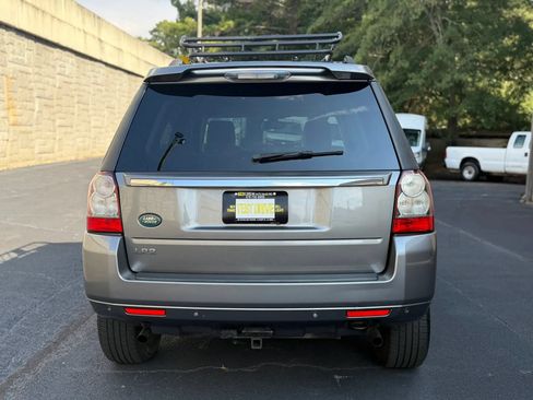 Used 2011 Land Rover LR2 HSE AWD/4WD image 7