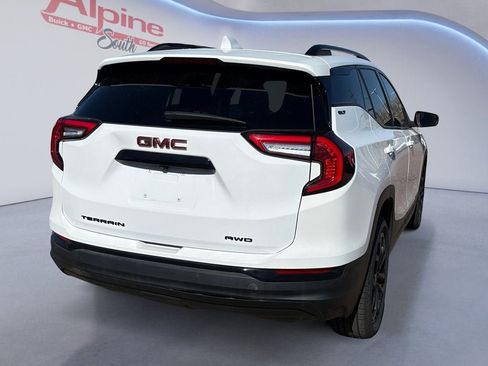 Used 2022 GMC Terrain SLT w/ Infotainment Package II image 5