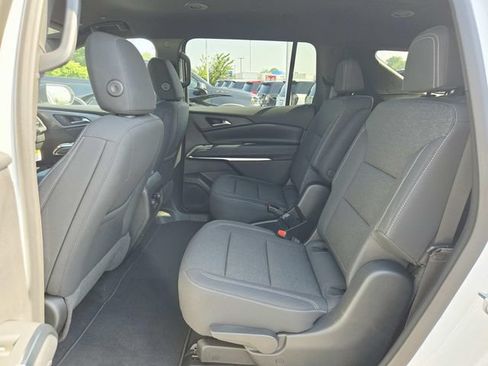 New 2026 Chevrolet Traverse LT w/ Driver Confidence Package FWD image 9