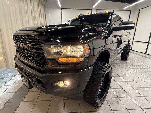 Used 2022 RAM 2500 Big Horn w/ Night Edition image 10