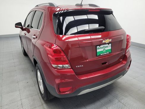 Used 2020 Chevrolet Trax LT w/ LT Convenience Package FWD image 6