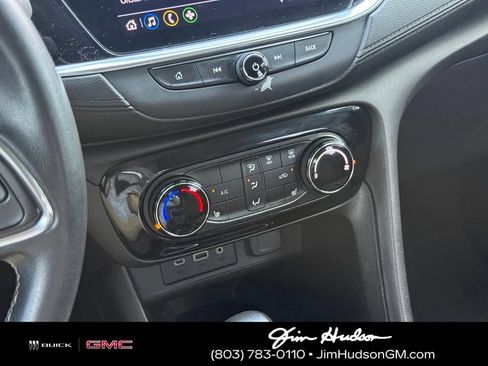 Used 2020 Buick Encore GX Preferred w/ Cold Weather Comfort Package AWD/4WD image 30