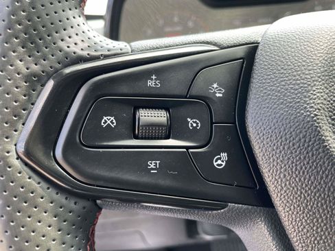 Used 2024 Chevrolet Trax RS w/ Driver Confidence Package FWD image 9