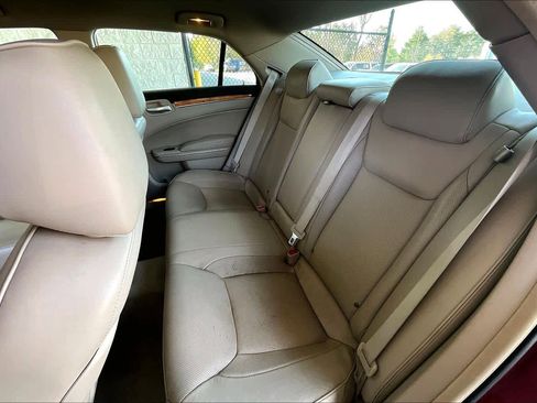 Used 2012 Chrysler 300 C image 19