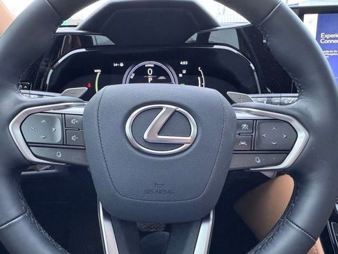 Used 2025 Lexus NX 450h+ AWD w/ Luxury Package image 11