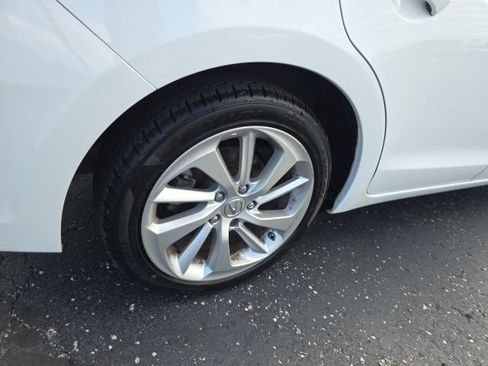 Used 2016 Acura ILX FWD image 40