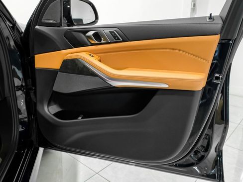 Used 2023 BMW X5 M50i w/ Executive Package image 41