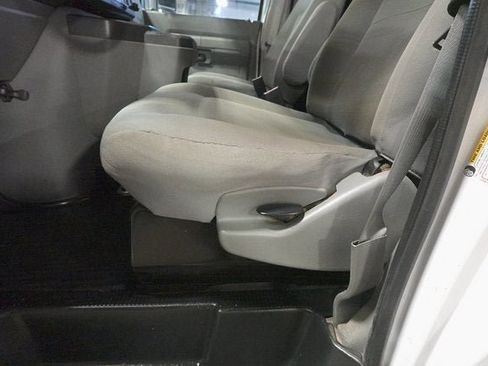 Used 2011 Ford E-350 and Econoline 350 Super Duty w/ Insulation Pkg image 9