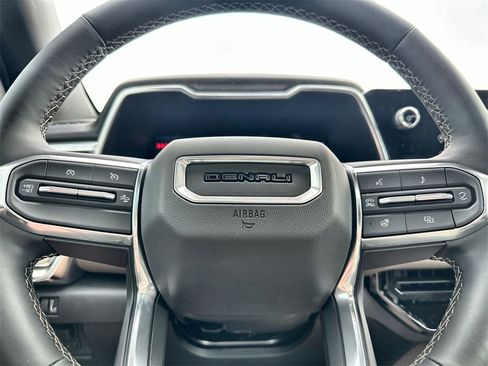 New 2026 GMC Canyon Denali image 33