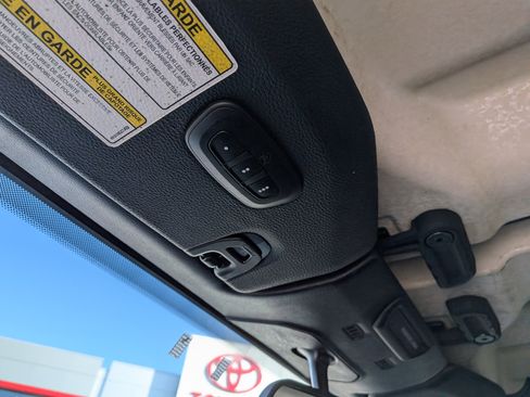 Used 2018 Jeep Wrangler Unlimited Sport S image 29