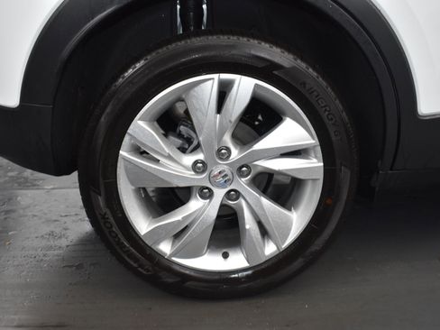 Used 2025 Buick Encore GX Preferred image 9