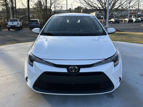 Certified 2024 Toyota Corolla LE image 3