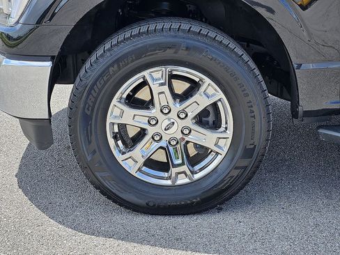 Used 2023 Ford F150 XLT w/ Equipment Group 302A High AWD/4WD image 8