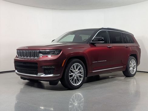 Used 2023 Jeep Grand Cherokee L Summit image 3