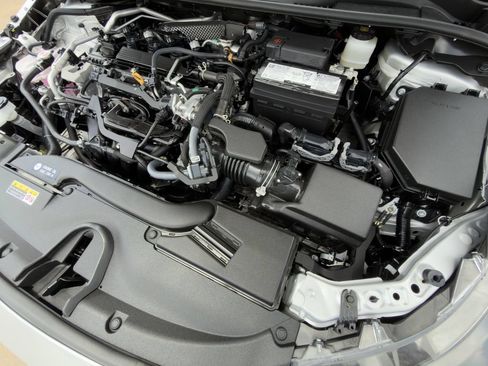 Used 2026 Toyota Corolla LE FWD image 30