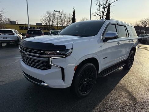 Used 2021 Chevrolet Tahoe Premier w/ Premium Package image 8