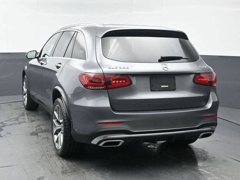 Used 2021 Mercedes-Benz GLC 300 4MATIC image 3