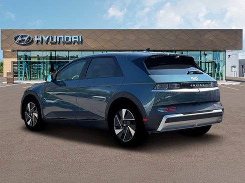 New 2026 Hyundai Ioniq 5 SE image 5