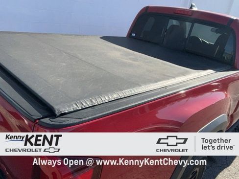 Used 2019 Toyota Tacoma SR w/ SX Package image 9