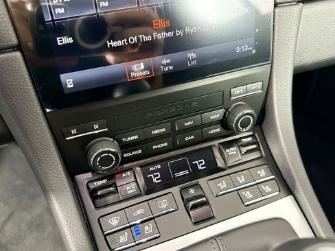 Used 2025 Porsche 718 Cayman RWD image 38