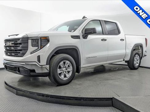 Used 2024 GMC Sierra 1500 Pro w/ Pro Value Package RWD image 2