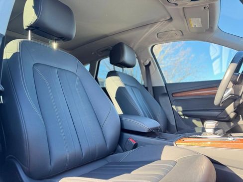 Used 2023 Audi Q5 2.0T Premium w/ Convenience Package image 23