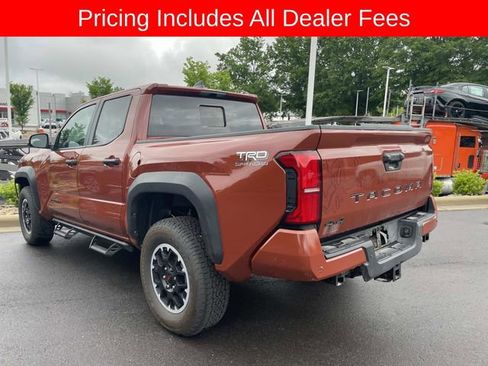 Used 2025 Toyota Tacoma TRD Off-Road w/ TRD Off Road Upgrade Package AWD/4WD image 6