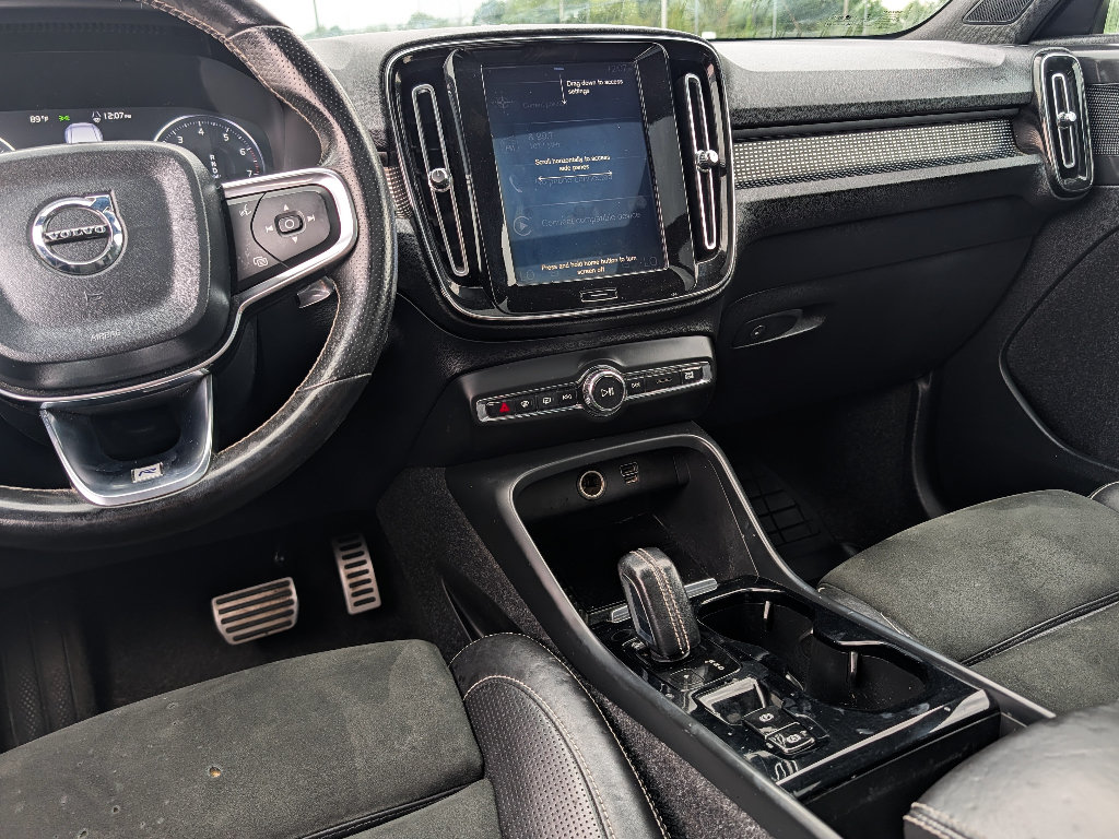 Used 2020 Volvo XC40 T5 R-Design w/ Protection Package Premier AWD/4WD image 23