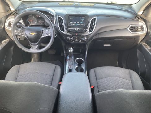 Used 2018 Chevrolet Equinox LT image 16