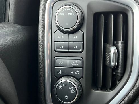 Used 2020 Chevrolet Silverado 1500 LT Trail Boss image 19