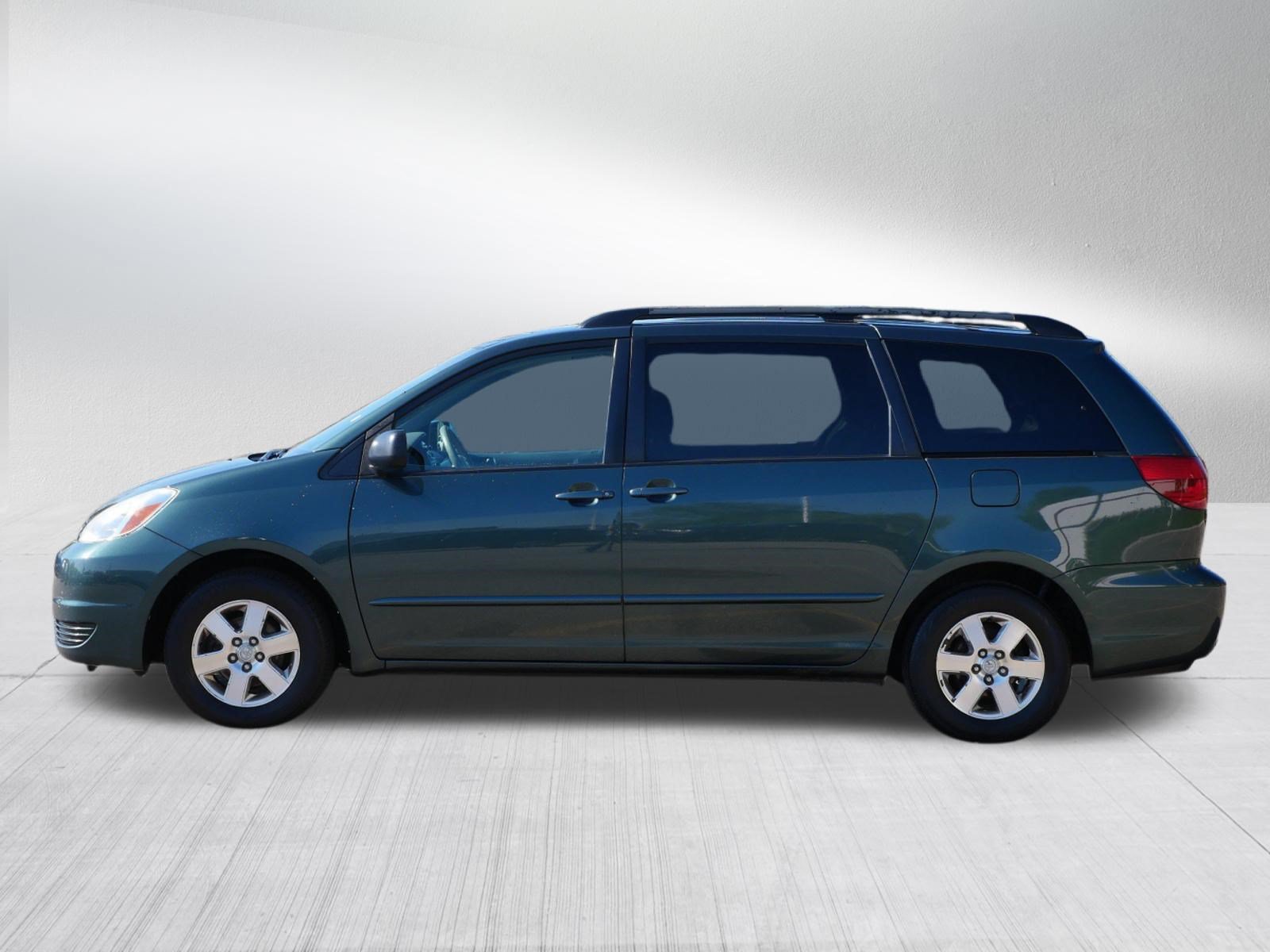 Used 2005 Toyota Sienna CE FWD image 4