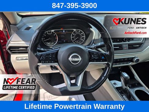 Used 2024 Nissan Altima 2.5 SV w/ SV Premium Package FWD image 33