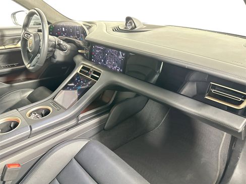 Certified 2020 Porsche Taycan Turbo S image 29