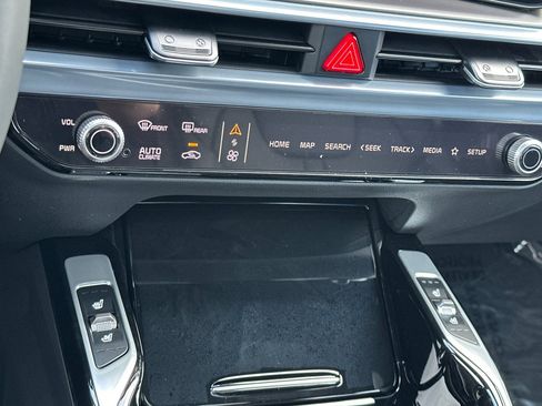 New 2026 Kia Sorento SX Prestige image 18