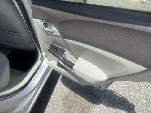 Used 2012 Honda Civic LX image 16