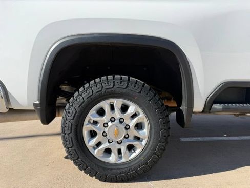 Used 2024 Chevrolet Silverado 3500 LTZ w/ LTZ Premium Package AWD/4WD image 9
