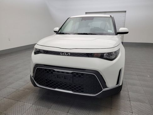 Used 2025 Kia Soul LX image 15