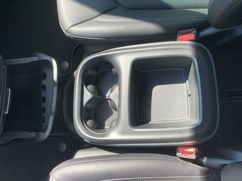 New 2026 Chrysler Pacifica Select image 20