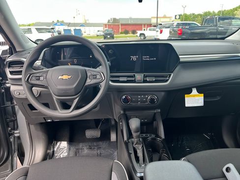 New 2026 Chevrolet TrailBlazer LS w/ LS Convenience Package AWD/4WD image 13