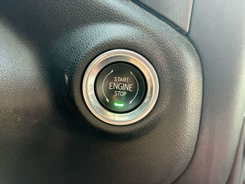 Used 2021 GMC Sierra 1500 AT4 AWD/4WD image 16