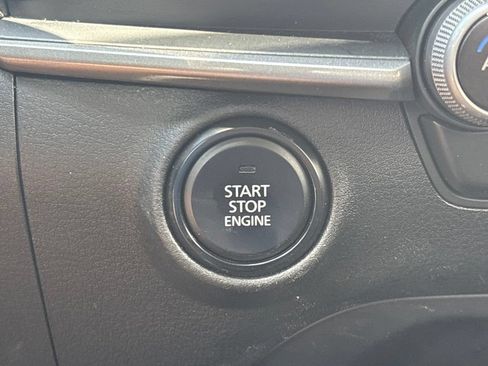 Used 2024 MAZDA MAZDA3 s FWD image 18