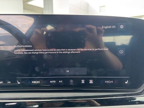 Used 2025 Audi A5 2.0T Premium w/ Convenience Package image 8