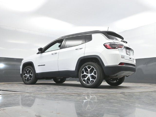 Used 2024 Jeep Compass Limited AWD/4WD image 48
