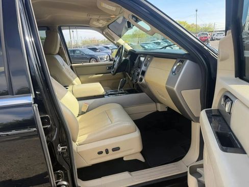 Used 2017 Ford Expedition Limited AWD/4WD image 27