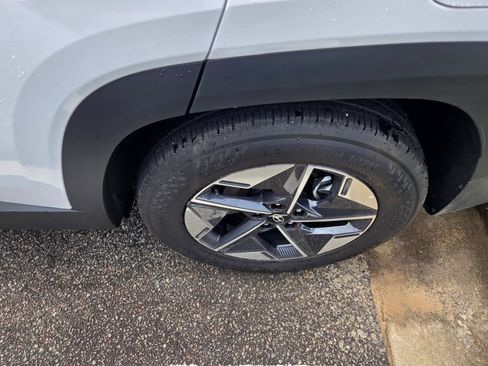 Certified 2025 Hyundai Tucson SEL FWD image 5