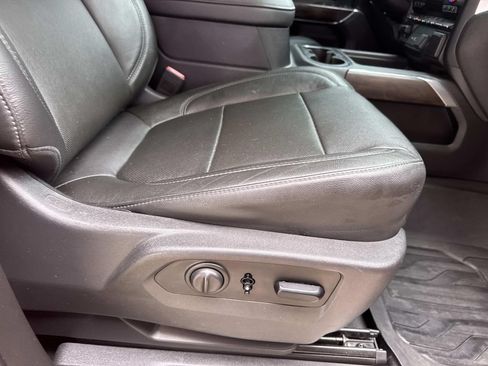 Used 2019 GMC Sierra 1500 SLT RWD image 13