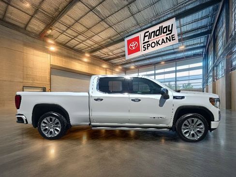 Used 2022 GMC Sierra 1500 Denali w/ Denali Premium Package AWD/4WD image 3