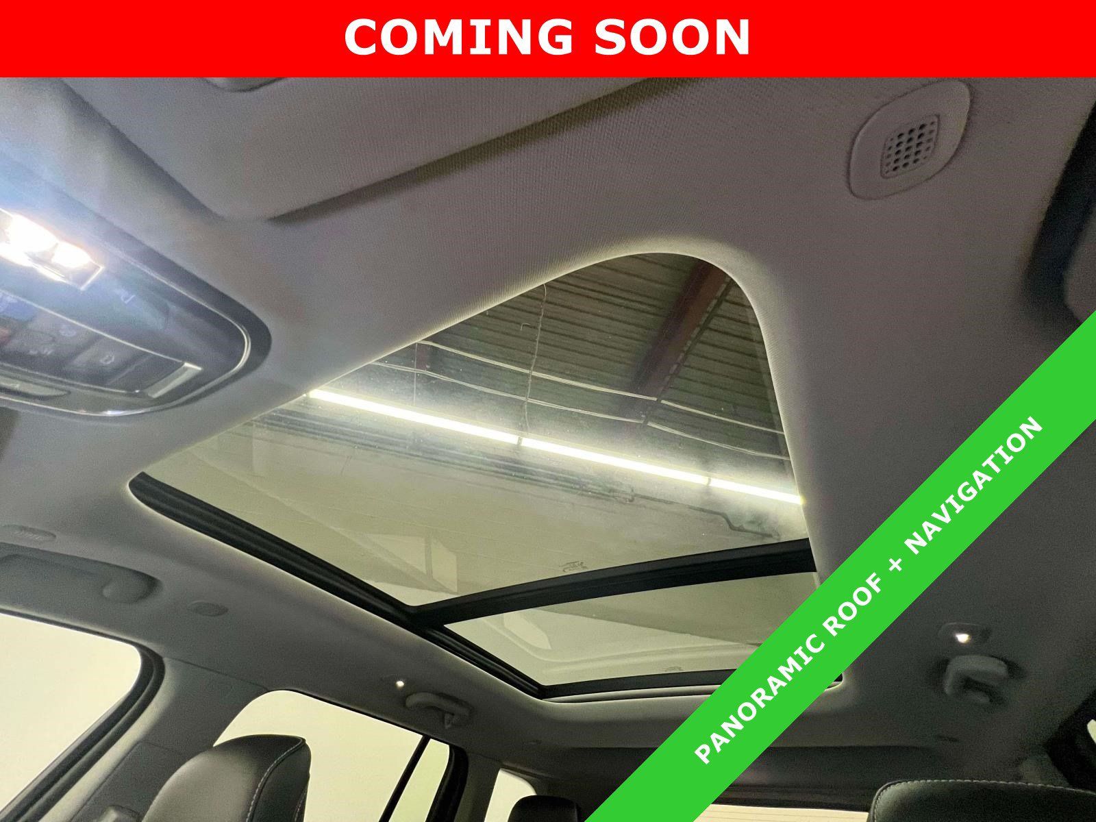 Used 2023 Jeep Grand Cherokee Limited AWD/4WD image 3