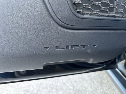 Used 2022 Ford Bronco Badlands image 61