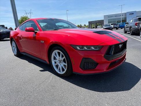 Certified 2025 Ford Mustang GT Premium RWD image 2